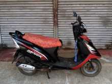 https://riyasewana.com/uploads/tvs-streek-2520150313393.jpg