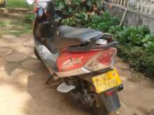 https://riyasewana.com/uploads/tvs-streek-910150713654.jpg