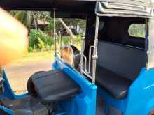 https://riyasewana.com/uploads/tvs-three-wheel-2010-719092212303.jpg