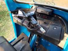 https://riyasewana.com/uploads/tvs-three-wheel-2010-719092212522.jpg