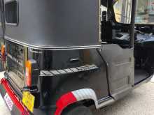 https://riyasewana.com/uploads/tvs-tvs-2014-97440012823.jpg