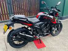 https://riyasewana.com/uploads/tvs-tvs-apache-2620212213463.jpg