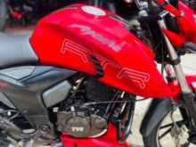 https://riyasewana.com/uploads/tvs-tvs-apache-520032513564.jpg