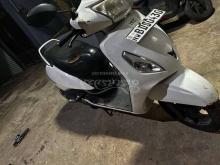 https://riyasewana.com/uploads/tvs-tvs-jupiter-27213717139411.jpg