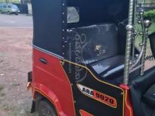 https://riyasewana.com/uploads/tvs-tvs-king-13214141618522.jpg