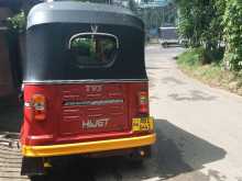 https://riyasewana.com/uploads/tvs-tvs-king-151022294282.jpg