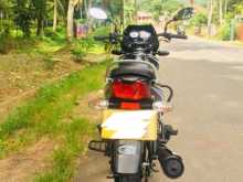 https://riyasewana.com/uploads/tvs-tvs-metro-111818404492.jpg