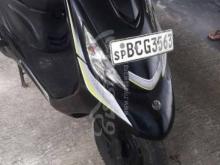 https://riyasewana.com/uploads/tvs-tvs-zest-199414313732100.jpg