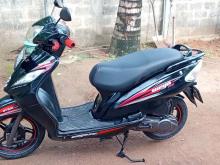 https://riyasewana.com/uploads/tvs-vego-20857136866.jpg