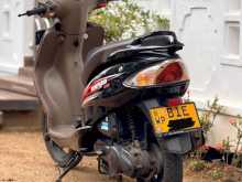 https://riyasewana.com/uploads/tvs-wego-119560322802.jpg