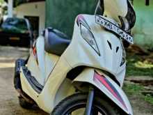 https://riyasewana.com/uploads/tvs-wego-2011-281325514633.jpg