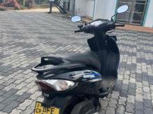 https://riyasewana.com/uploads/tvs-wego-213470024621.jpg