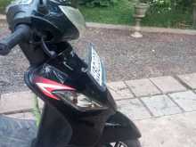 https://riyasewana.com/uploads/tvs-wego-23618544632.jpg