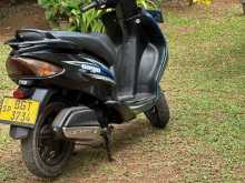 https://riyasewana.com/uploads/tvs-wego-31224164032.jpg
