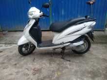 https://riyasewana.com/uploads/tvs-wego-52108001486.jpg