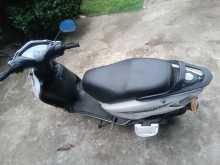 https://riyasewana.com/uploads/tvs-wego-52108001744.jpg