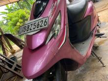 https://riyasewana.com/uploads/tvs-zest-110-261341566355.jpg
