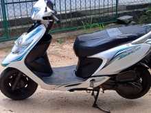 https://riyasewana.com/uploads/tvs-zest-1120474713872.jpg