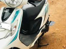 https://riyasewana.com/uploads/tvs-zest-1221430419675.jpg