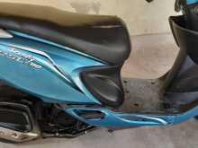 https://riyasewana.com/uploads/tvs-zest-2219143213313.jpg