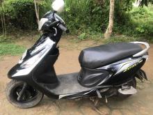 https://riyasewana.com/uploads/tvs-zest-227443824641.jpg