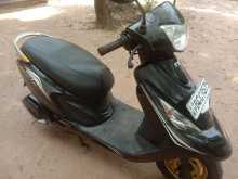 https://riyasewana.com/uploads/tvs-zest-30833414282.jpg