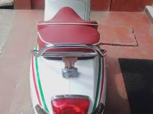 https://riyasewana.com/uploads/vespa-eligant-150cc-11637556425.jpg