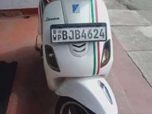 https://riyasewana.com/uploads/vespa-eligant-150cc-171002496766.jpg