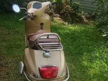 https://riyasewana.com/uploads/vespa-vespa-150-13911394132.jpg