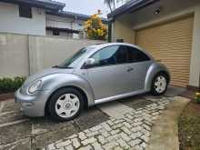 Volkswagen Beetle 2.0 2001 Car