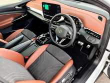 https://riyasewana.com/uploads/volkswagen-id4-style-28193253652.jpg