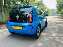 https://riyasewana.com/uploads/volkswagen-leaf-polo-915140524483.jpg