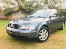 Volkswagen Passat 2000 Car