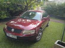 Volkswagen Passat 2000 Car