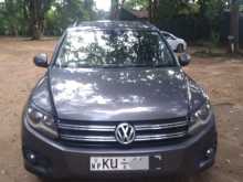 Volkswagen Tiguan 2012 SUV