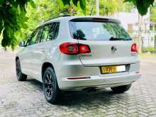 https://riyasewana.com/uploads/volkswagen-tiguan-20173806874.jpg
