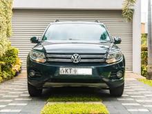 Volkswagen Tiguan 2012 SUV