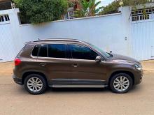 Volkswagen Tiguan 4motion 2012 Car