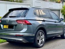 https://riyasewana.com/uploads/volkswagen-tiguan-tsi-3118141717866.jpg