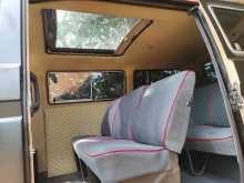 https://riyasewana.com/uploads/volkswagen-volkswagen-van-62353274333.jpg