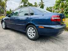 https://riyasewana.com/uploads/volvo-s-40-2000-1817562412713.jpg
