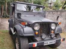 Mitsubishi Willys 1980 SUV