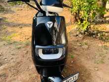 Yadea E8s 2024 Motorbike