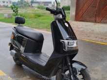 Yadea EPOC 2025 Motorbike