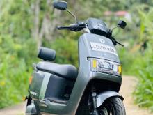 Yadea EPOC 2025 Motorbike