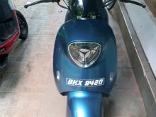 Yadea M6 2025 Motorbike