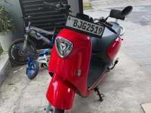 Yadea M6 2024 Motorbike