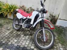 https://riyasewana.com/uploads/yamaha-dt-125-1318381222982.jpg