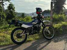 Yamaha DT175 2000 Motorbike