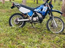 Yamaha DT125 1995 Motorbike